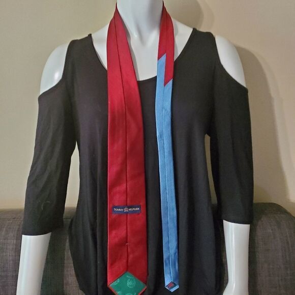Tommy Hilfiger Red & Blue Silk Tie - Picture 4 of 5